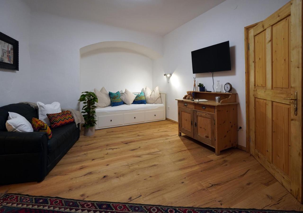 Altstadt Apartment Am Schergentor Hall in Tirol Luaran gambar